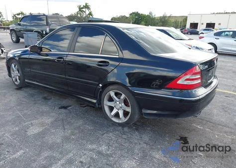 2007 Mercedes-Benz C 230 Sport from USA, damaged, VIN WDBRF52HX7E024551